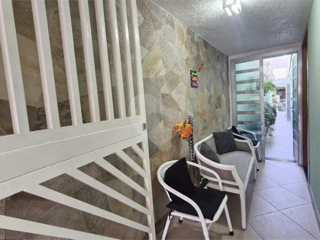 Sobrado à venda com 3 quartos, sendo 1 suíte,  em Tremembé, São Paulo, SP