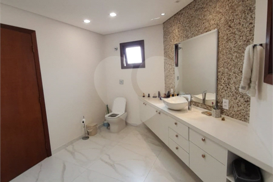 3 AMPLAS SUITES MAIS ECRITORIO MUITO VERDE E AMPLO QUINTAL