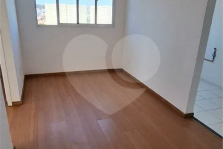 Apartamento de 42m² à venda na Vila Nova Bonsucesso, em Guarulhos, com 2 dormitórios e 1 vaga de garagem.