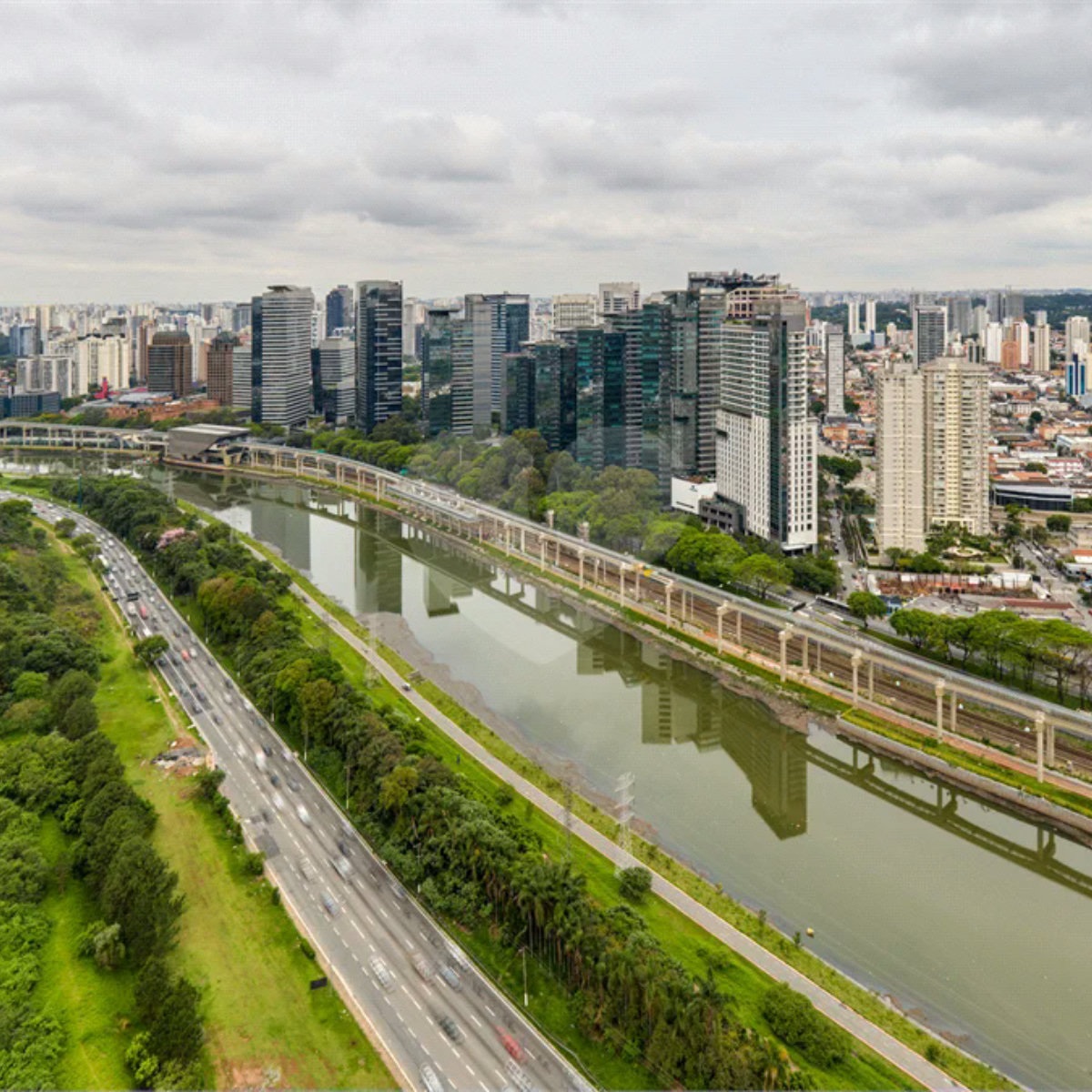 Parque Global/ 3 suítes, 3 vagas