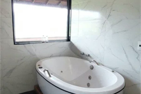 LINDA CHÁCARA A VENDA - CONDOMINIO ALPES D'OURO - BOM JESUS DOS PERDÕES