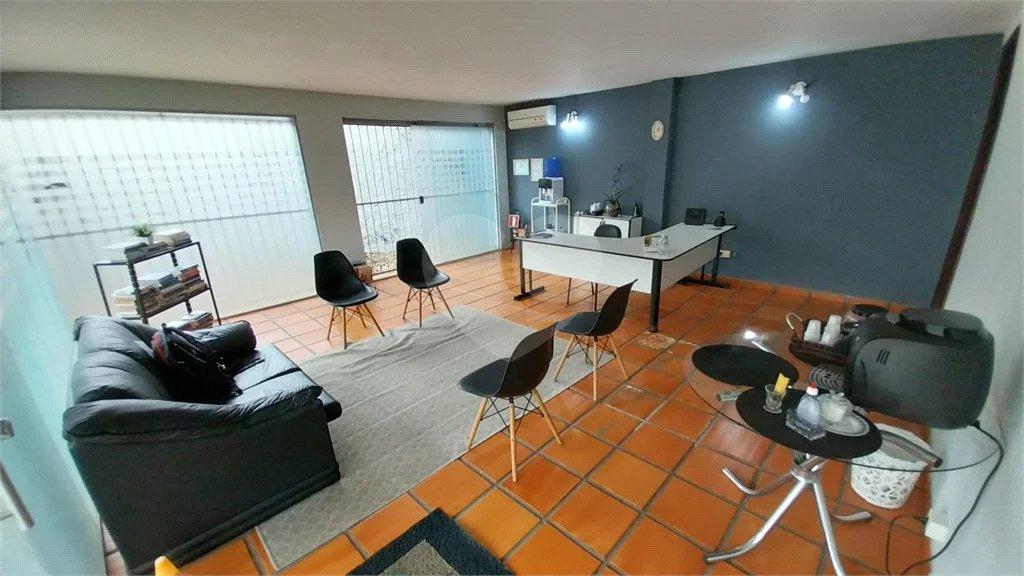 Venda Casa / Comercial - no Bairro Cidade Jardim em Piracicaba-SP