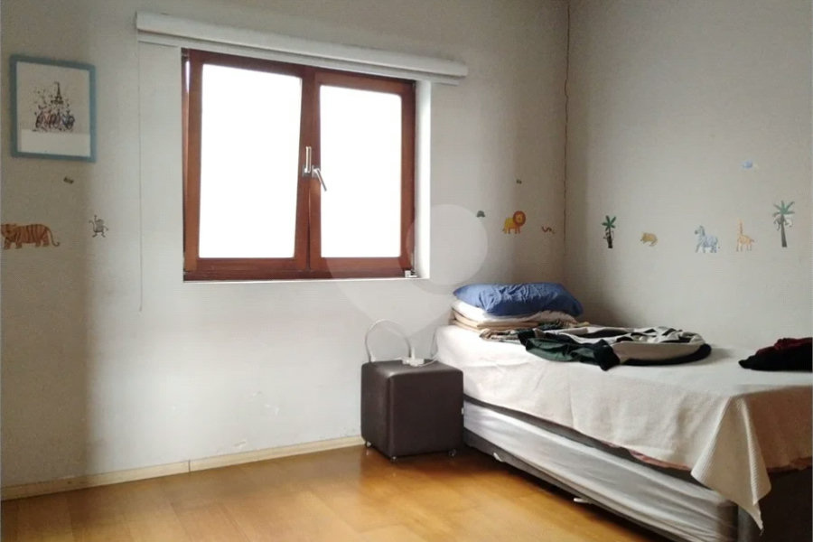 Vende-se ou Aluga-se Casa com 400 m2 na Vila Mascote
