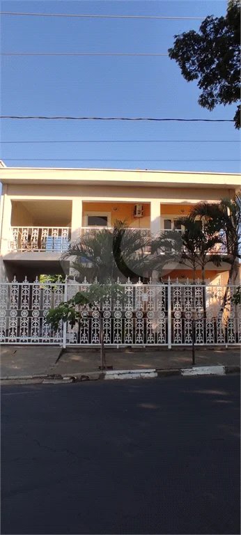 Casa a venda na cidade de São Pedro - SP.