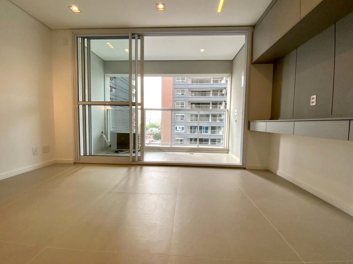 Studio com 28 m² totalmente mobiliado a venda na Vila Clementino