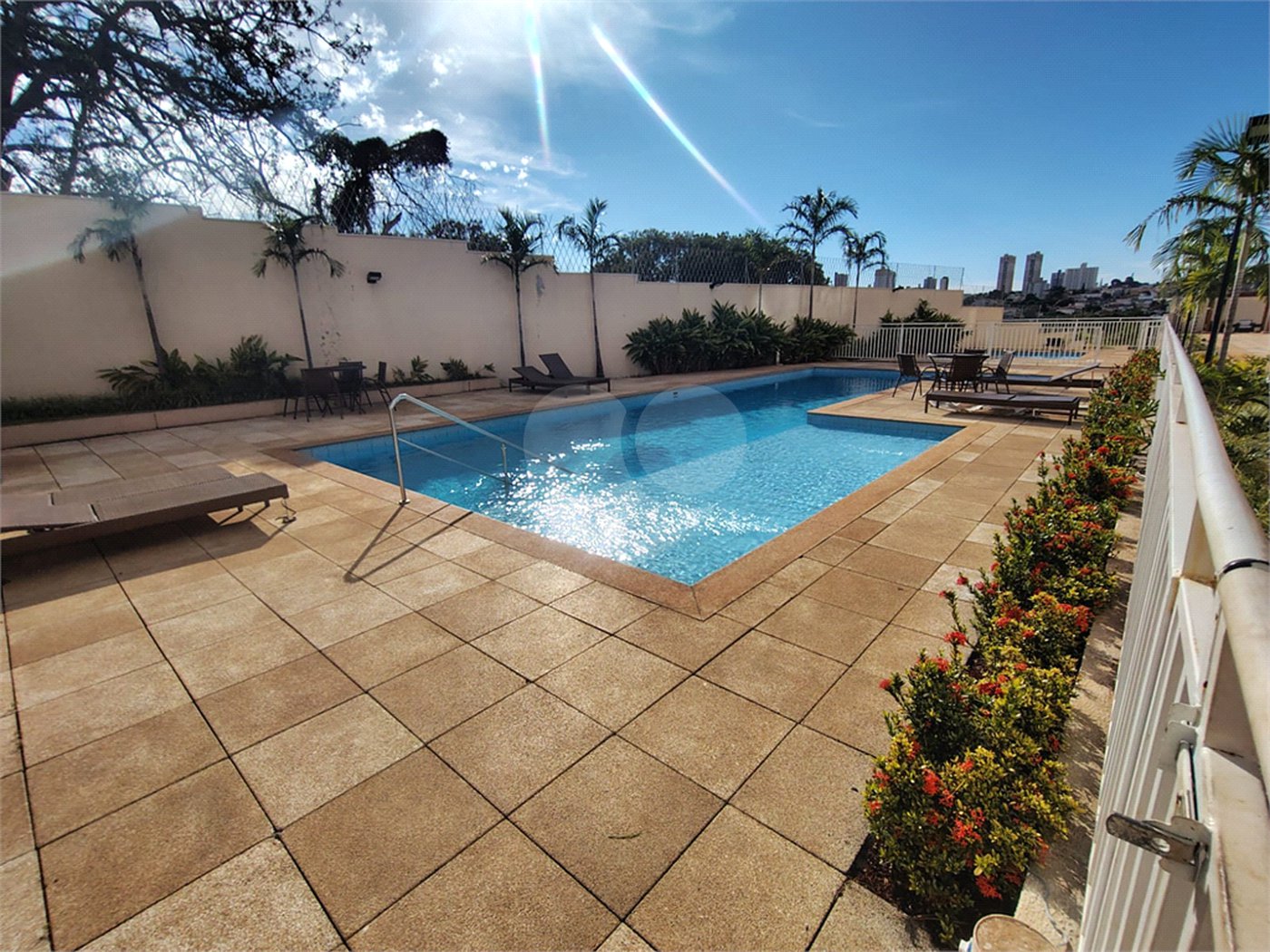 Apartamento 3 Quartos com Suíte 109m², Aurora Gardens 2 Vagas de Garagem