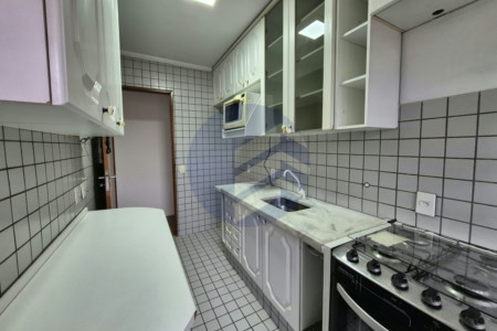 Apartamento à venda com 3 quartos, 1 banheiro e 1 vaga próximo à USP