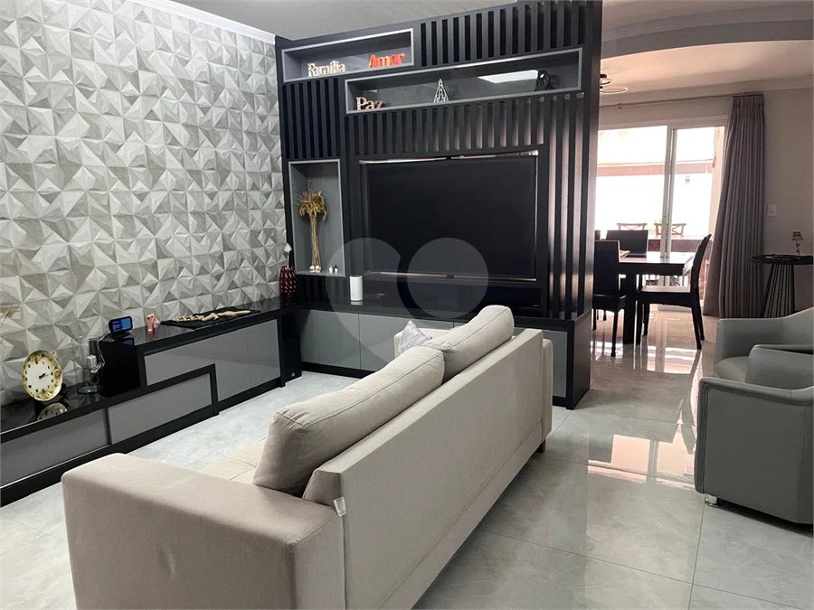 Lindo Sobrado com 3 suítes, à venda, 290 m², por R$ 2.340.000,00 no condomínio Helvetia Park em Indaiatuba/SP.