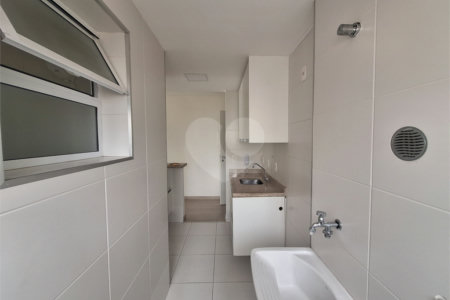 Apartamento à venda em Vila Gumercindo – 55m²