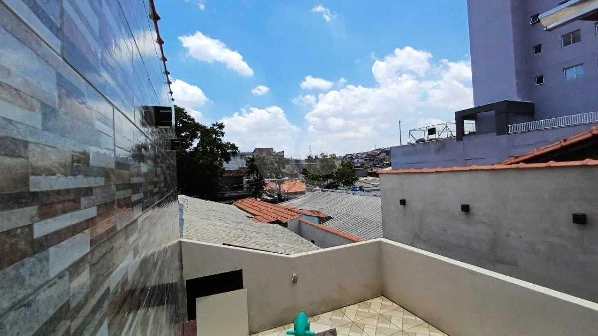 Casa de 2 quartos em Rua Orange, Vila Luzita, Santo André - Venda!
