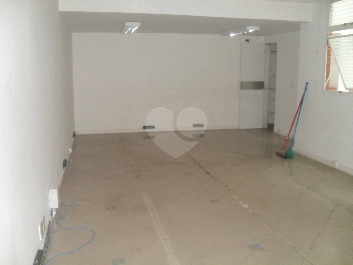 Excelente sobrado/prédio comercial próximo ao Aeroporto de Congonhas!