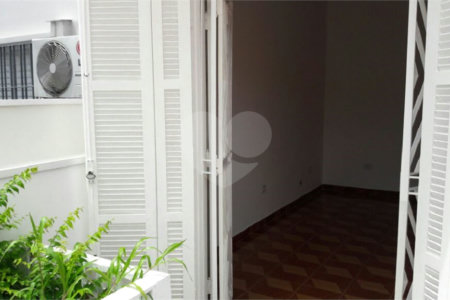 Casa Térrea à venda ou para alugar com 4 quartos, sendo 1 suíte, em Jardim Aeroporto, São Paulo, SP