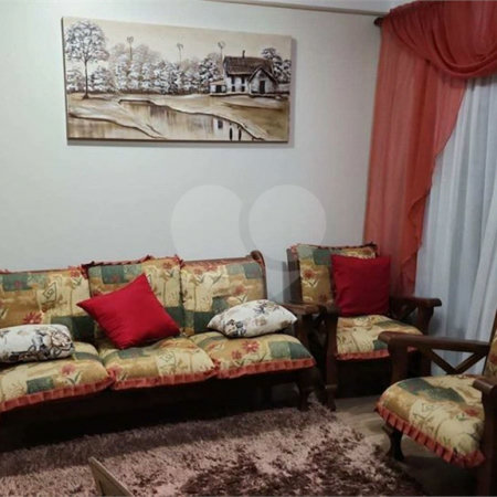 Casa térrea no Jardim Hikare