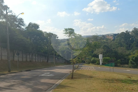 Terreno à Venda no Condomínio Santa Isabel 1