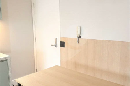Flat Mobiliado e Reformado de 42 m² com Varanda e Vista Panorâmica em Frente ao Shopping Metrópole – Centro de SBC