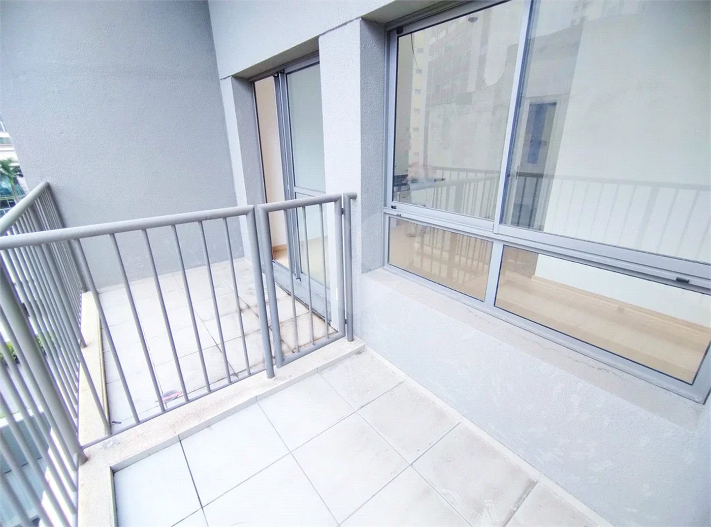 Apartamento - Prox Paulista - 1 quarto - varanda - 1 banheiro - sem garagem