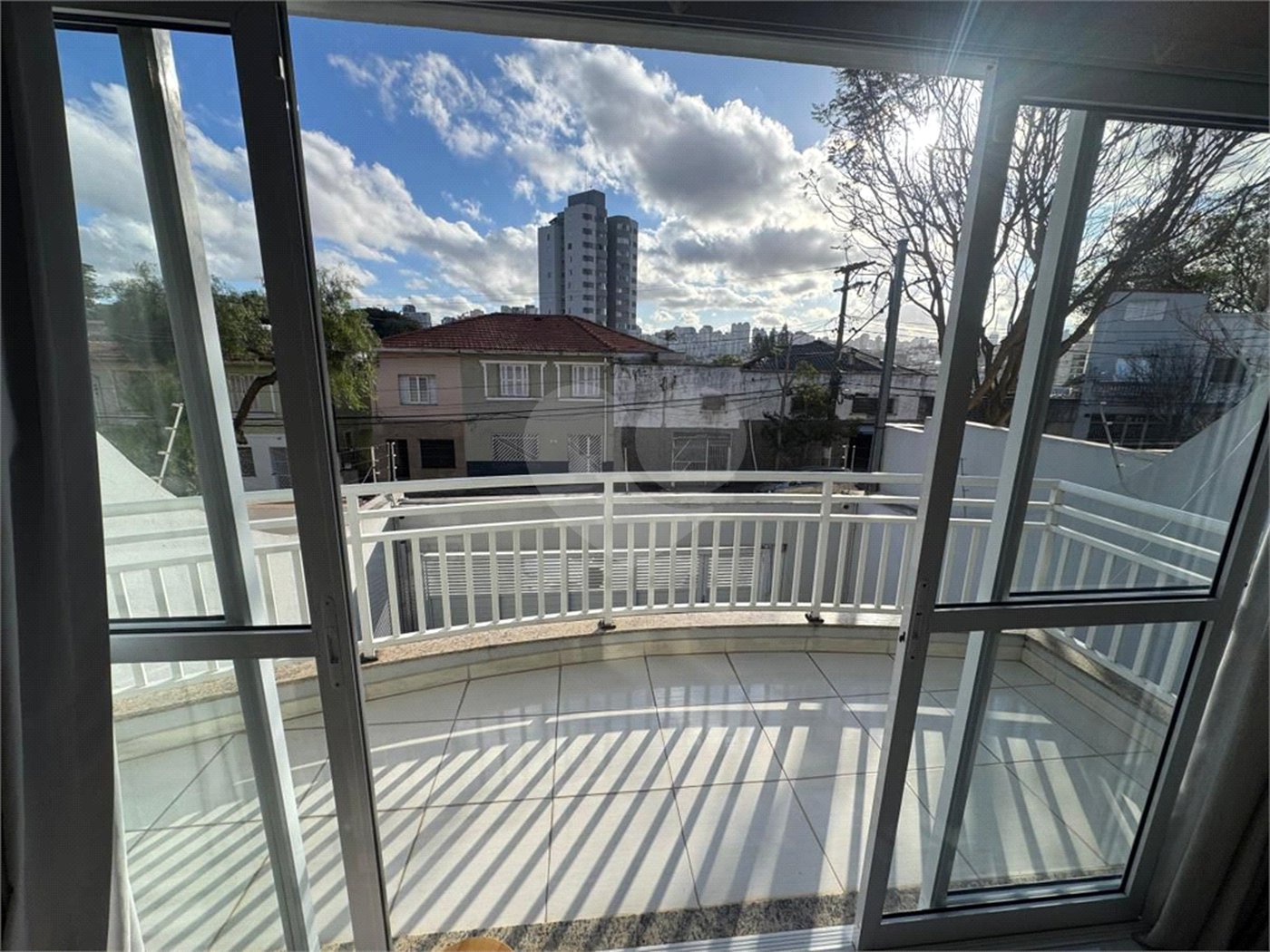 Casa à Venda com 225m² – Ampla e Bem Localizada - Estuda permuta.