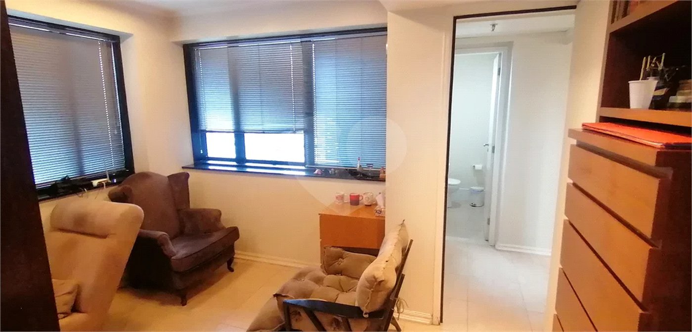 CONJUNTO COMERCIAL COM 45m2 PARA VENDA OU LOCAÇÃO NA VILA CLEMENTINO