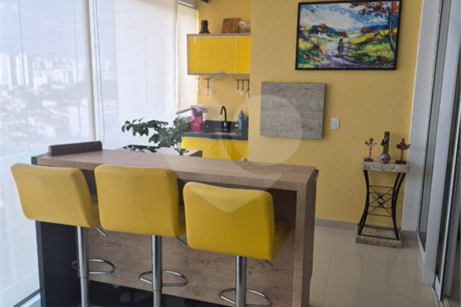 Apartamento à venda na Vila Mariana de 100m² com 3 dormitórios, 2 suítes, 2 vagas e lazer