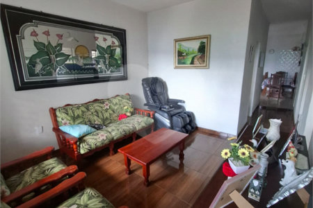 VENDA 3 CASAS E 2 TERRENOS EM SANTISSIMO PROXIMO A ESTRADA DA POSSE