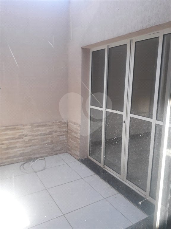 Excelente casa para venda no Parque Fher