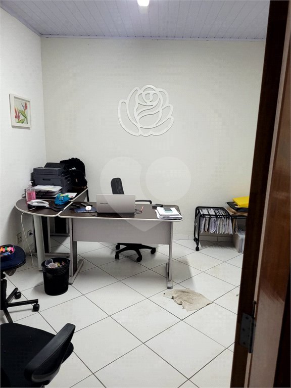 Sala comercial de 130m² Mobiliada com internet e central telefônica, Vila Thays, Atibaia