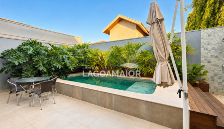 Casa à venda com 4 quartos, sendo 3 suítes,  no condomínio Portal das Àguas, Três Lagoas - MS