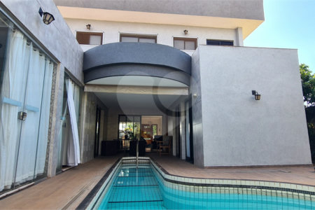Casa térrea no Condomínio Jardim Botânico , localizado na cidade Bady Bassit/SP .