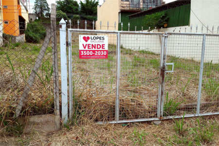 Terreno plano comercial à venda em Valinhos/SP
