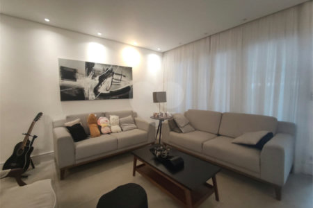 Excelente imóvel para locação comercial com 220m² e vaga no Anália Franco !!