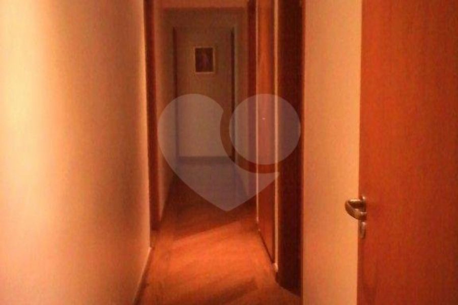 CASA TÉRREA ASSOBRADADA A VENDA NO TREMEMBÉ - 4 DORMS (2 SUÍTES), CHURRASQUEIRA E 4 VAGAS DE GARAGEM