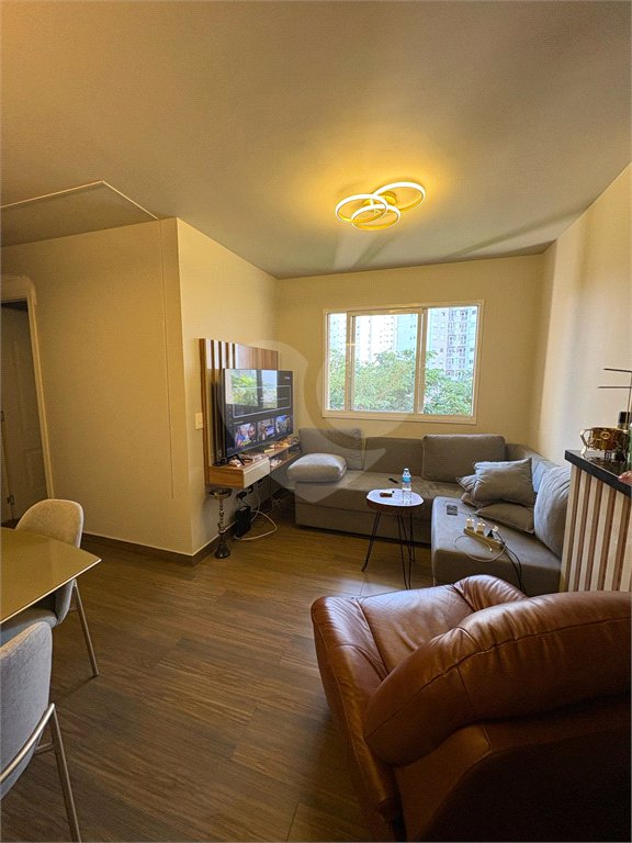 Apartamento Mobiliado à Venda na Rua Itendência, – 70m², 3 Quartos (1 Suíte)