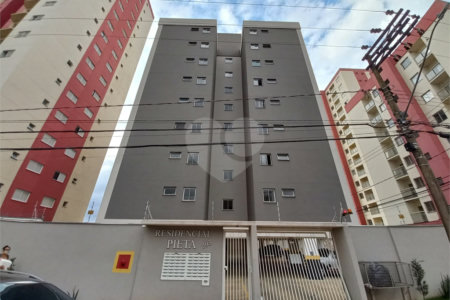 Studio no Condomínio Residencial Pieta .