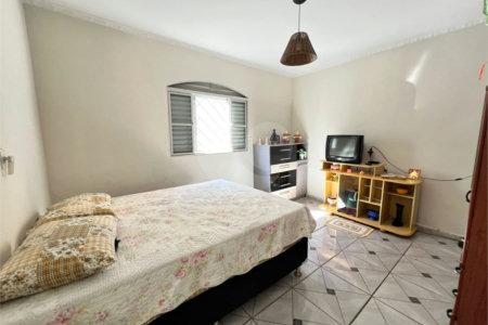 Casa à Venda no Santa Felicia, São Carlos | 2 Dormitórios | Pronta para Morar com Total Conforto