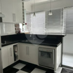 Apartamento amplo com 02 dormitórios, 01 suíte
