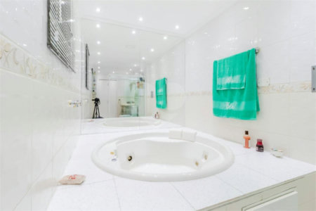 Casa 180 m² à venda no Ipiranga com 4 dormitórios à venda, ótima localização