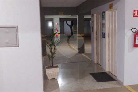 Apartamento à venda perto da USP com vaga coberta