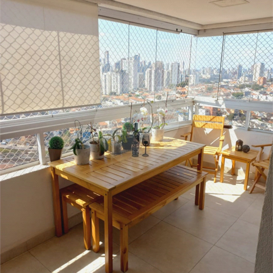 Apartamento Condominio Clube em Pinheiros com 90 m² Útil com 3 dormitórios sendo 1 suíte com 1 Vagas