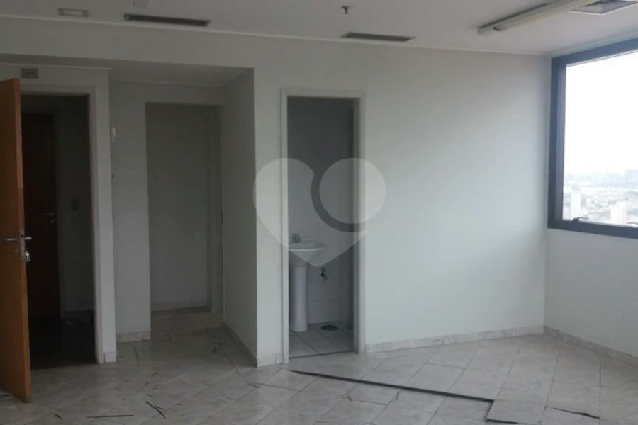 SALA COMERCIAL DE 38,0 M² COM 01 BANHEIRO E VAGA DE GARAGEM PARA VENDA NO TUCURUVI