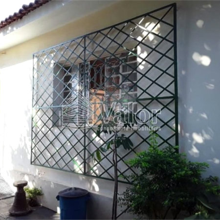 Casa Térrea à Venda
