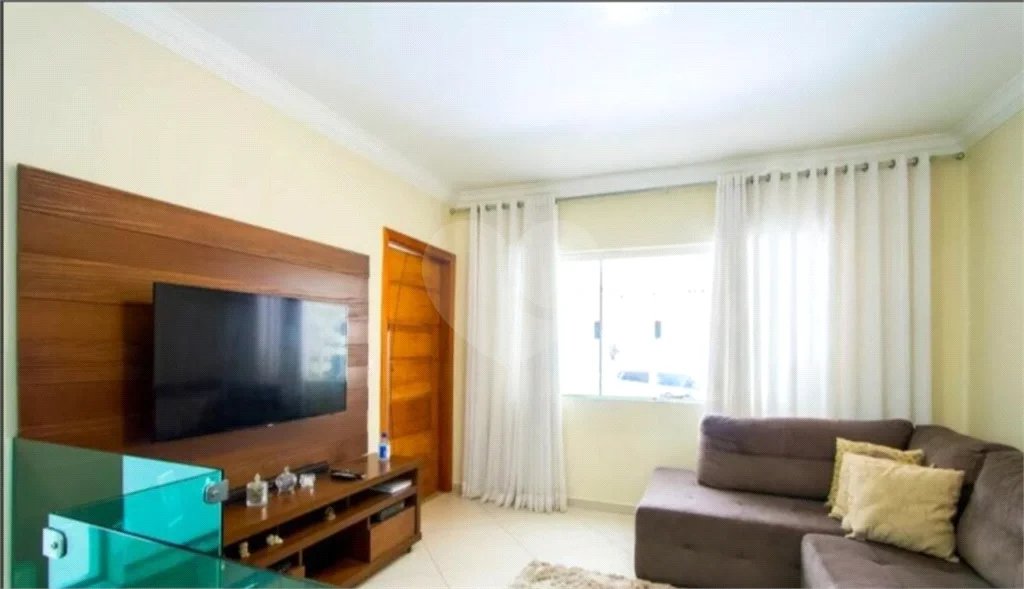Casa com 172m² , 3 dormitórios , sendo 1 suíte , 2 vagas , à venda no Jardim Alvorada em Santo André.