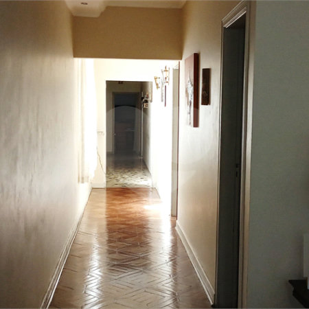 Casa com 315 m² tendo 4 dorm no Jardim da Glória.