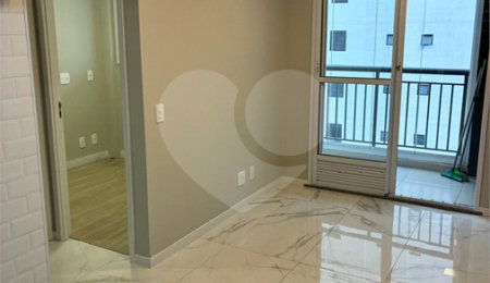 Apartamento à venda ou para alugar com 2 quartos, sendo 1 suíte,  em Vila Pompéia, São Paulo, SP