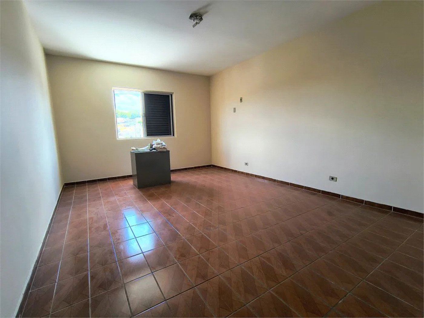 Sobrado à venda com 3 quartos, sendo 1 suíte, em Vila Polopoli, São Paulo - SP