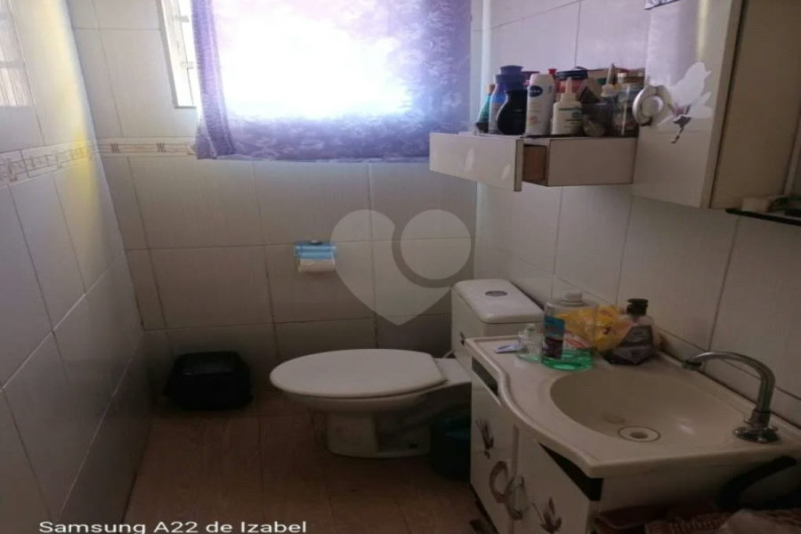 Terreno grande com 2 casas em São Paulo! Casas bem arejadas.