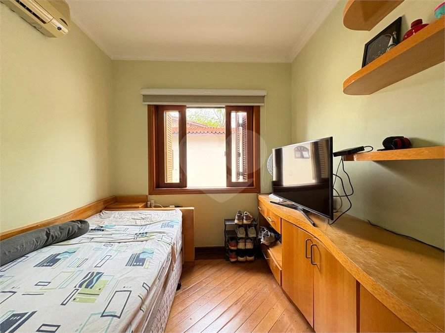 Casa a Venda no Condomínio Vista Alegre - Sede em Vinhedo/SP