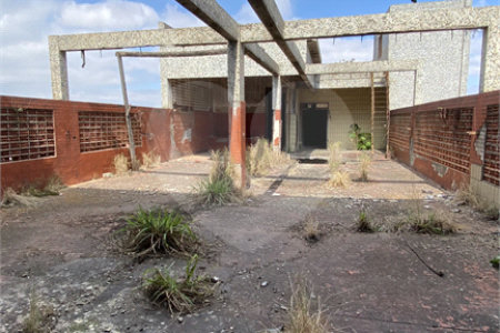 Terreno comercial, Rua Costa Barros