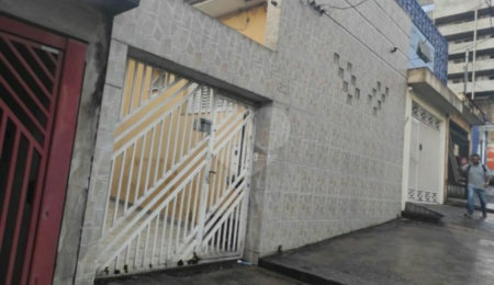 Casa à venda com 3 quartos, sendo 2 suítes,  em Quarta Parada, São Paulo, SP