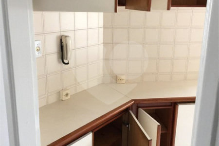 Apartamento com 68m², 2 dormitórios, sendo 1 suíte, 1 vaga, à venda na Vila Matilde.