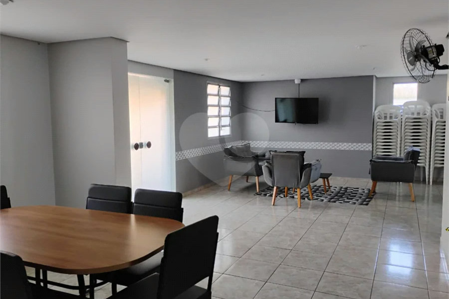 Vende-se lindo apartamento na Vila Santa Catarina!